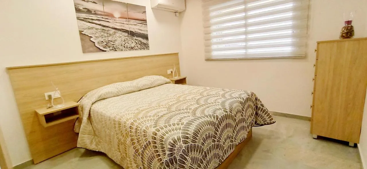 טורמולינוס La Sirena Apartment 0*,
